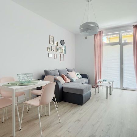 Apartament Kolorowy Przy Plazy Lötzen Exterior foto