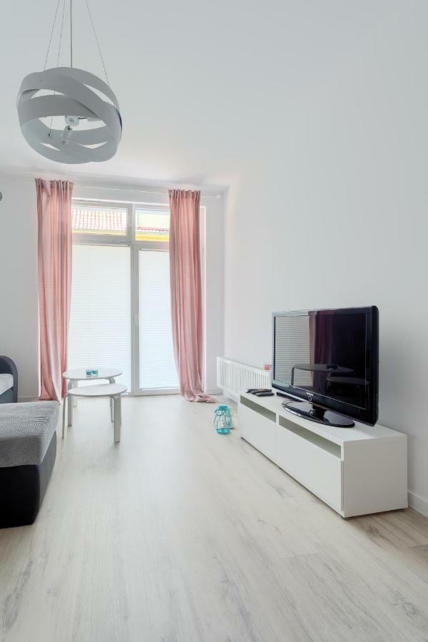 Apartament Kolorowy Przy Plazy Lötzen Exterior foto