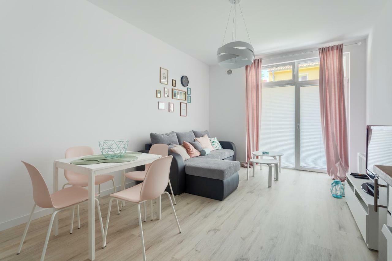 Apartament Kolorowy Przy Plazy Lötzen Exterior foto