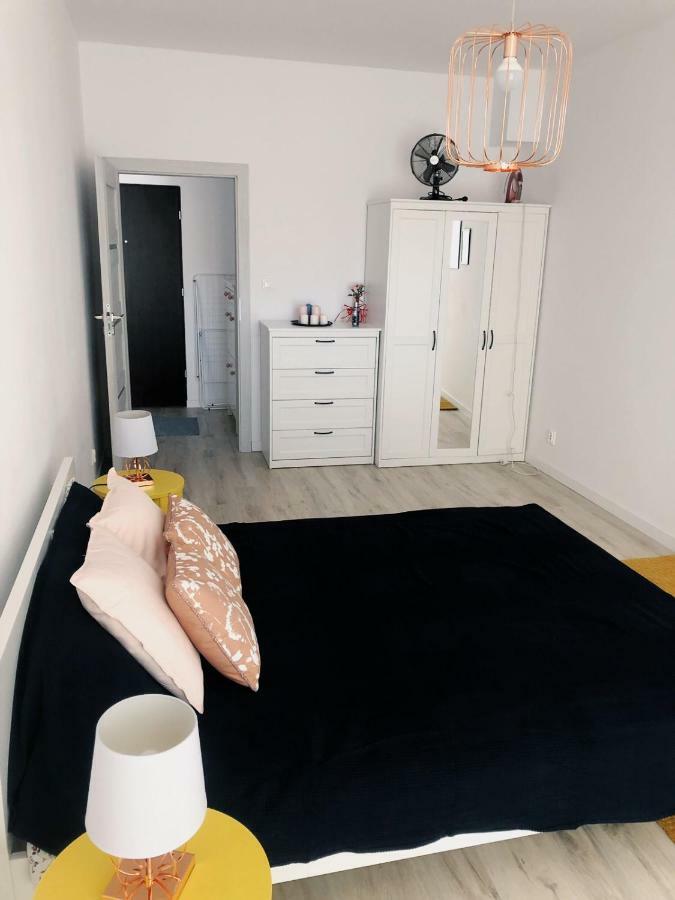 Apartament Kolorowy Przy Plazy Lötzen Exterior foto